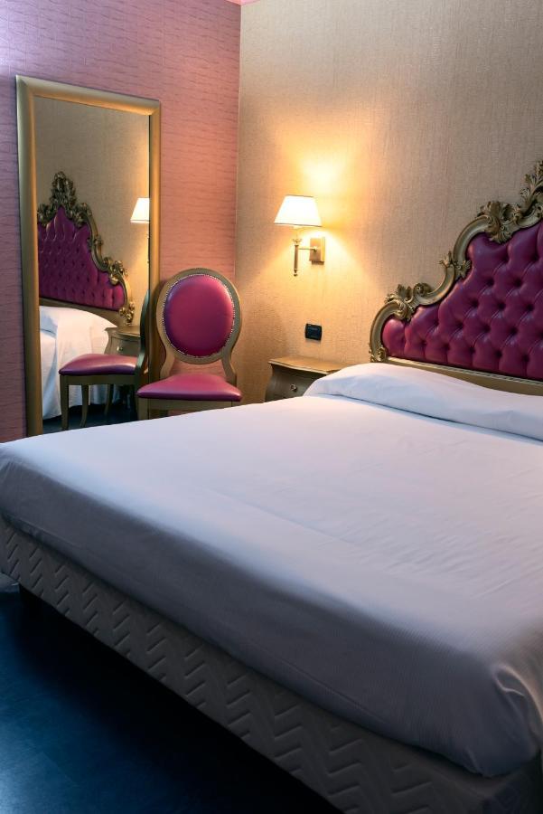 Hotel - Motel Flower Gropello Cairoli Exterior photo
